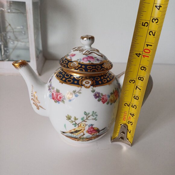Gorgeous 1985 Franklin Mint TOURNAY Fine Porcelain Birds and Flower Mini Teapot - Picture 10 of 13